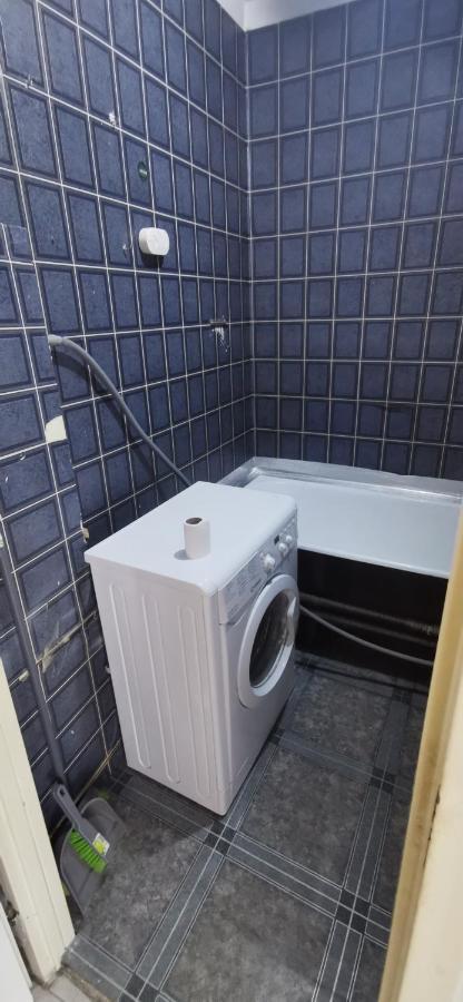 Kawalerka Z Balkonem 27 Apartamento Częstochowa Exterior foto