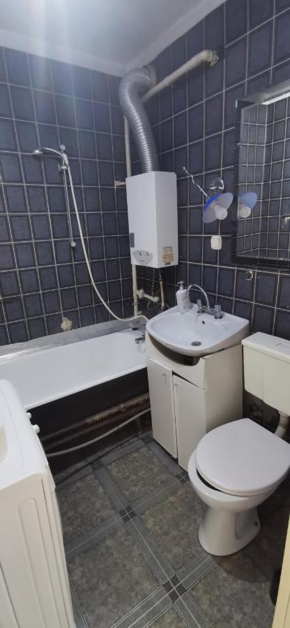 Kawalerka Z Balkonem 27 Apartamento Częstochowa Exterior foto