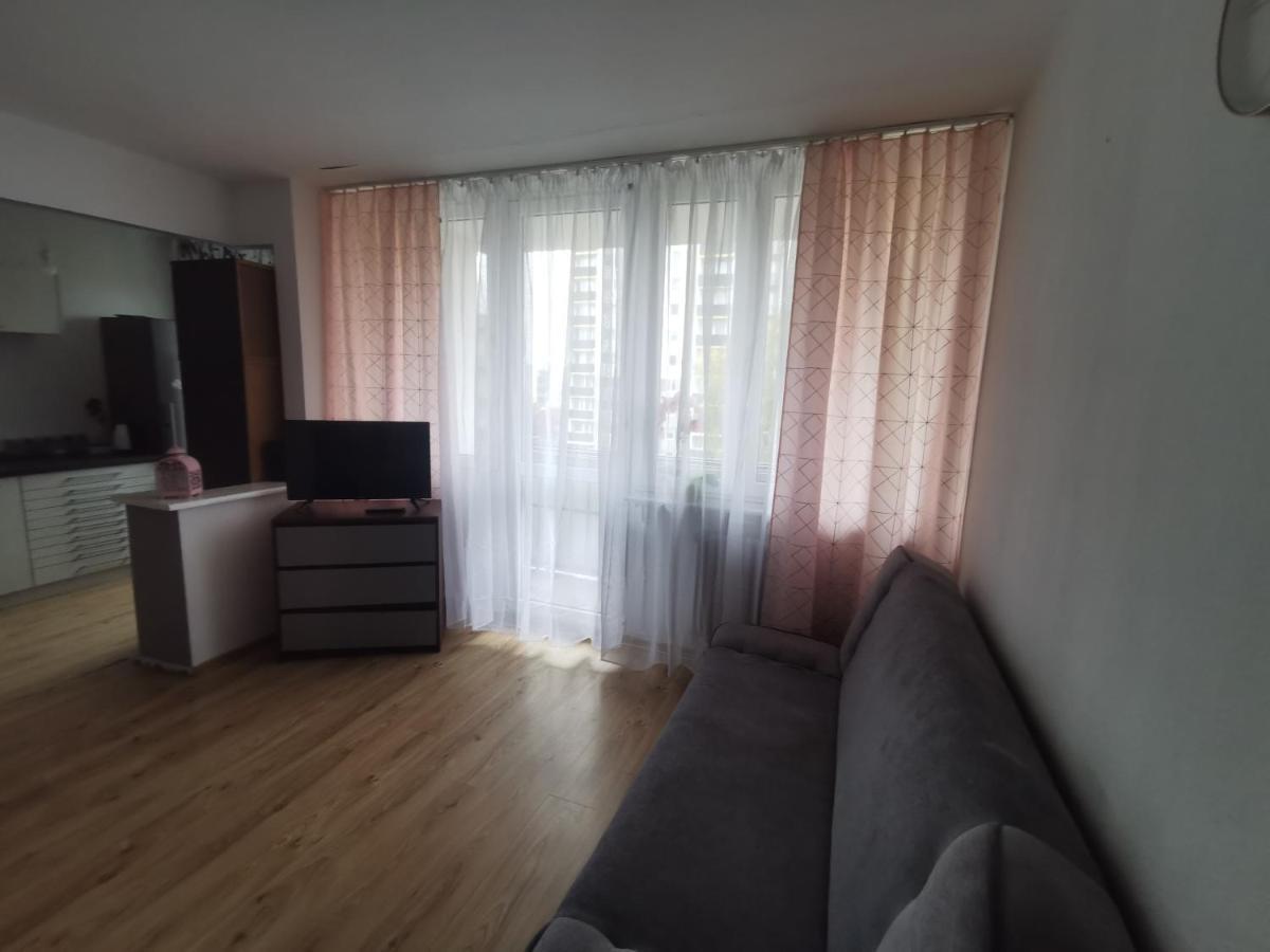 Kawalerka Z Balkonem 27 Apartamento Częstochowa Exterior foto